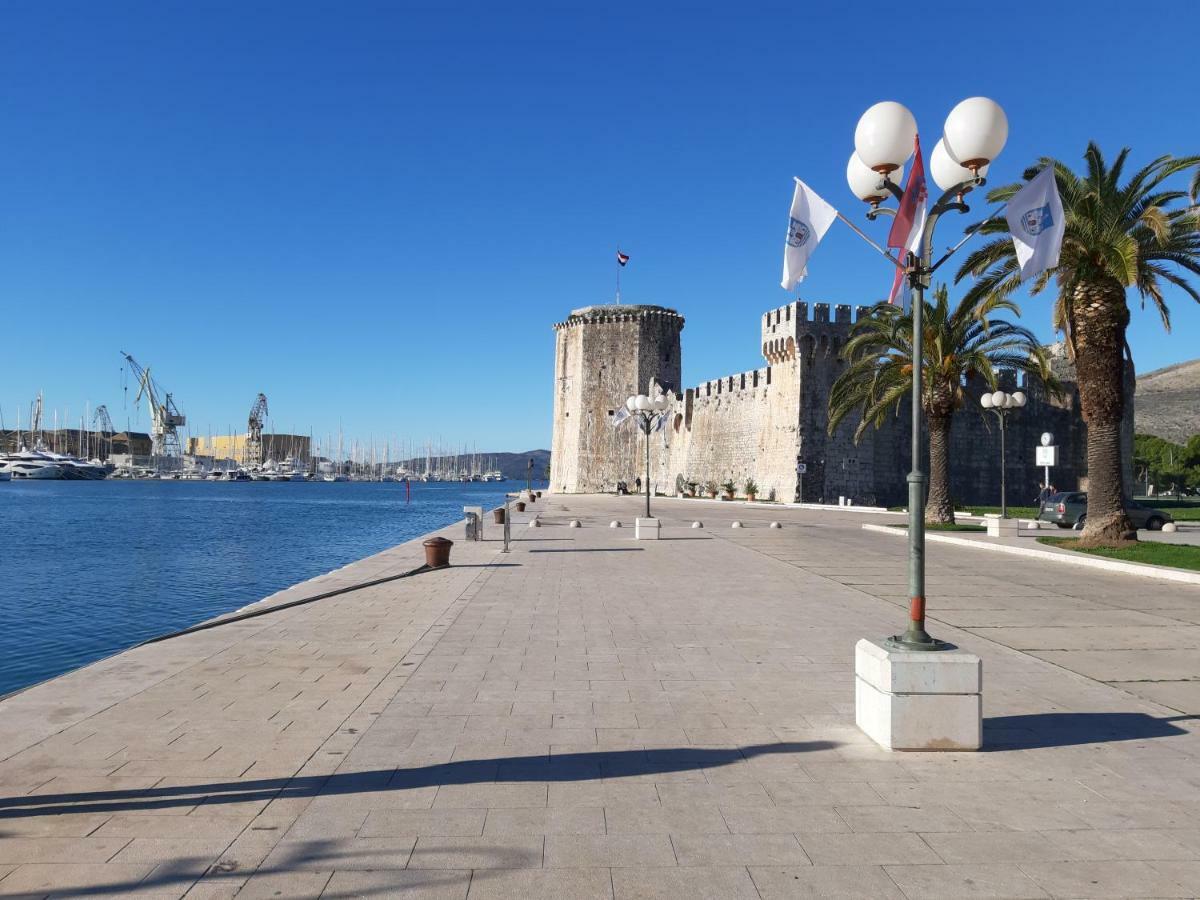 Apartment Villa Businci Trogir Exterior photo